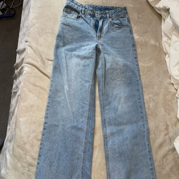 Wide Leg Jeans - Picture 1 of 3